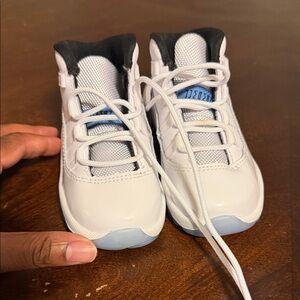 Jordan 11s Columbia 2024 Sz 8c